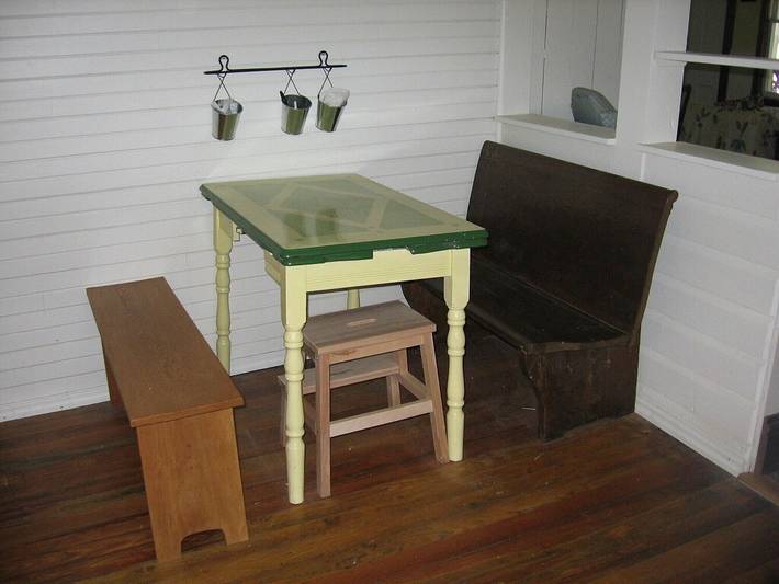 Cottage for 10 people, with pool and terrace in Lake Erie