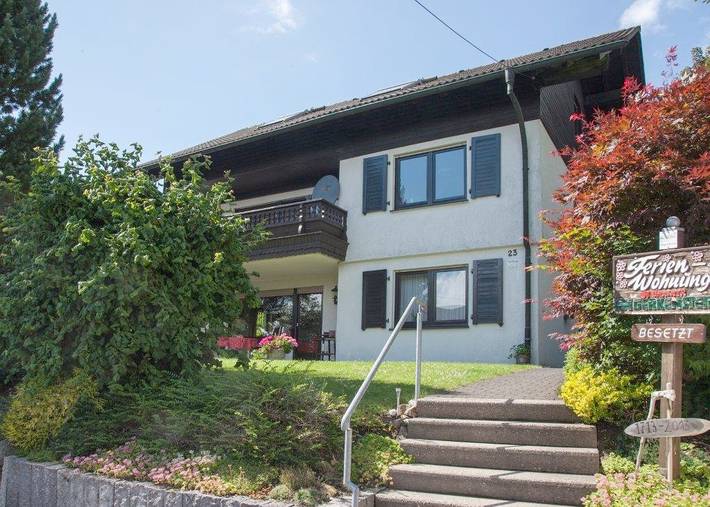 Ferienwohnung für 3 Personen, mit Balkon/Terrasse und Terrasse sowie Garten in Neuastenberg - 2