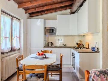 Chalet voor 4 Personen in Claino con Osteno, Luganomeer, Afbeelding 3