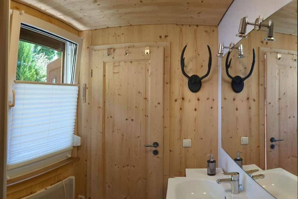 Ruhiges Ferienhaus am Waldrand mit Sauna und Kamin in Schleusegrund, Hildburghausen und Umgebung