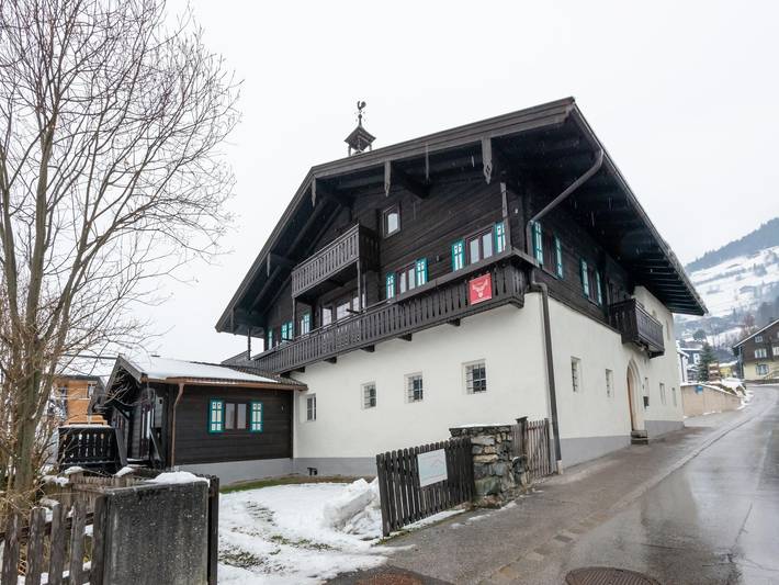 Ferienhaus für 12 Personen, mit Terrasse und Garten sowie Sauna in Niedernsill