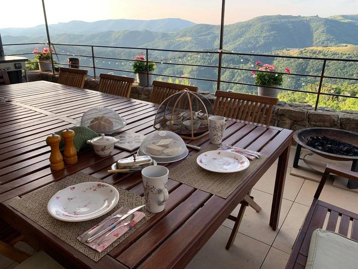 Chambre d’hôte pour 2 personnes, avec jardin et piscine ainsi que vue et terrasse dans Privas - 2