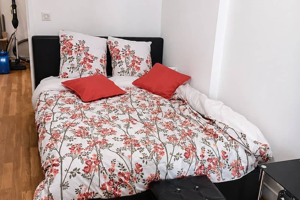 Apartamento entero, Citronnelle, 2 Bedrooms, 3 min Metro 8 in Maisons-Alfort, Valle del Marne