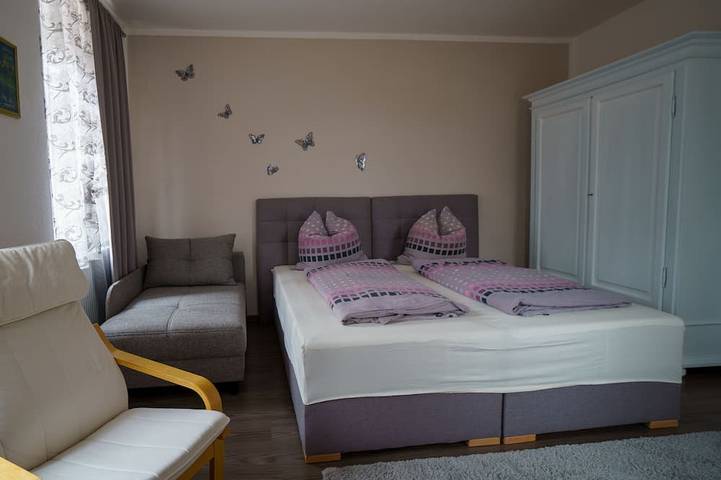 Ganze Wohnung, Gemütlich eingerichtetes Einraum Apartment in Neudorf, Sehmatal