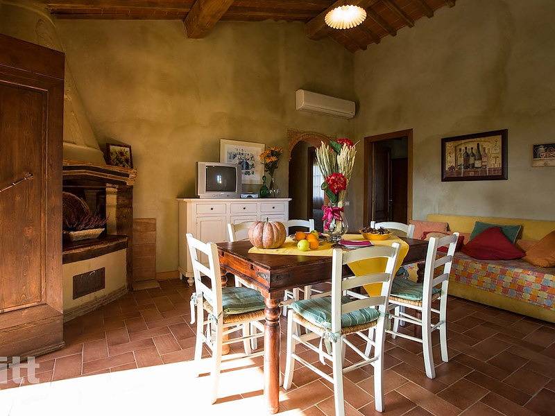 Tritt — Schöne Ferienwohnung mit Restaurant in der Nähe von Pisa für 8 Personen in Lari, Casciana Terme Lari