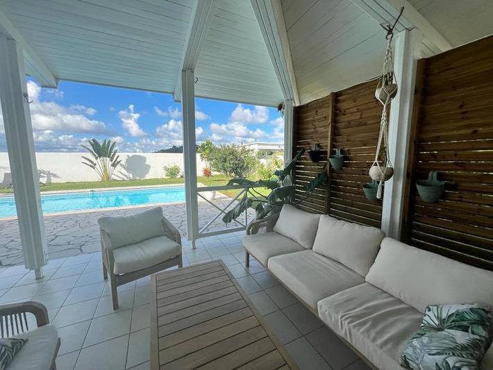 Location de vacances pour 7 personnes, avec piscine ainsi que terrasse et jardin à Rivière-Salée - 3