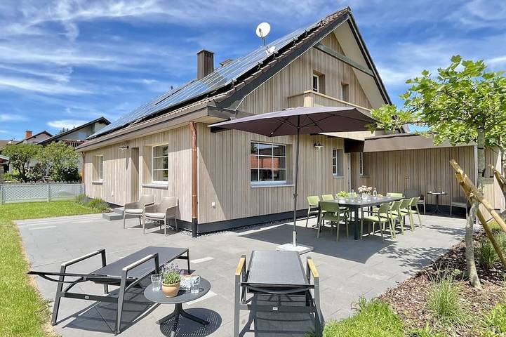 Ferienhaus für 8 Personen, mit Garten und Balkon - 1
