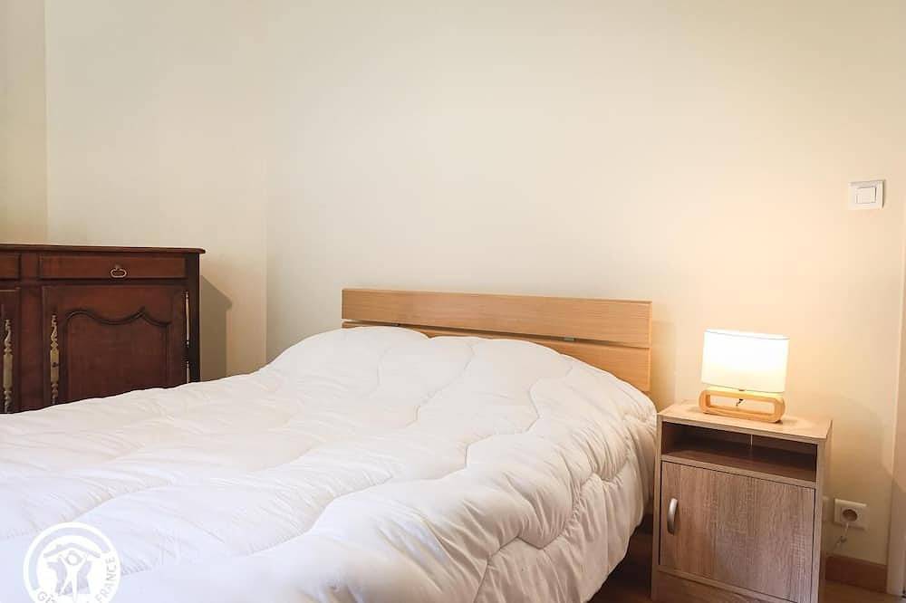 Le Bourg - Tour-De-Faure in Tour-de-Faure, Causses du Quercy Regional Nature Park