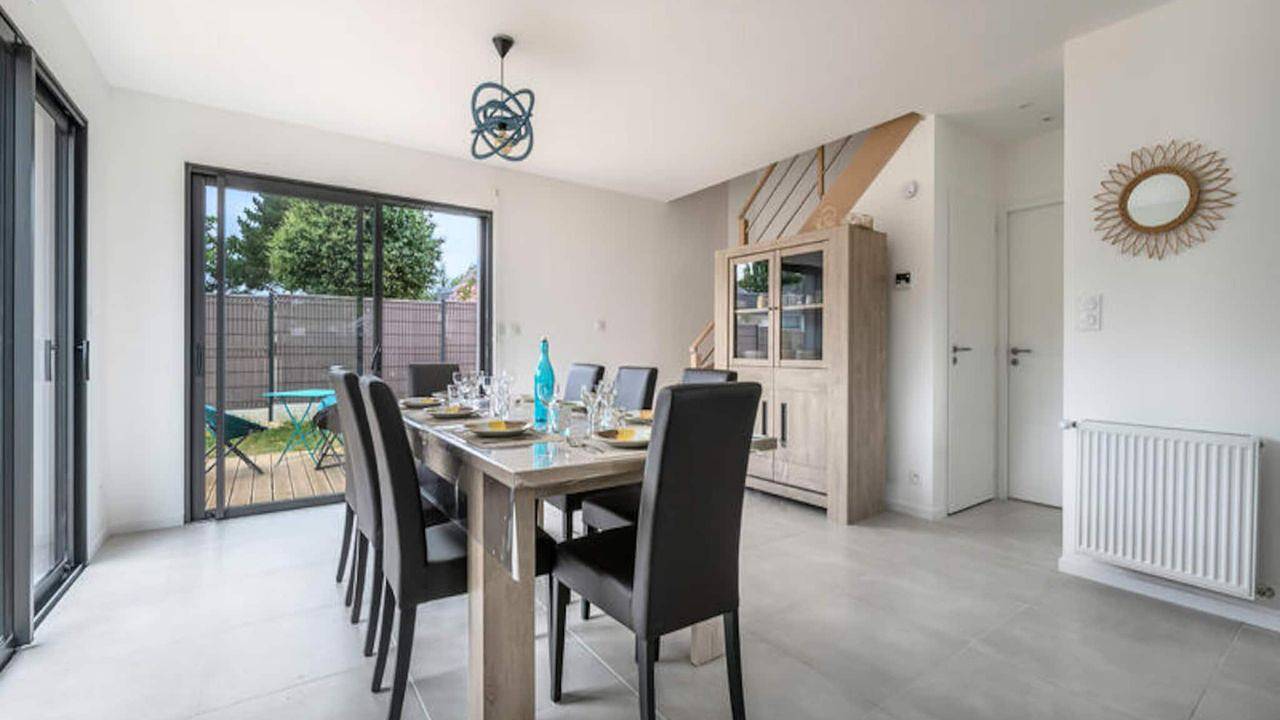 Apartamento vacacional entero, Ferienwohnung für 8 Personen (111 m²) in Le Tour-du-Parc in Le Tour-du-Parc, Côte des Mégalithes