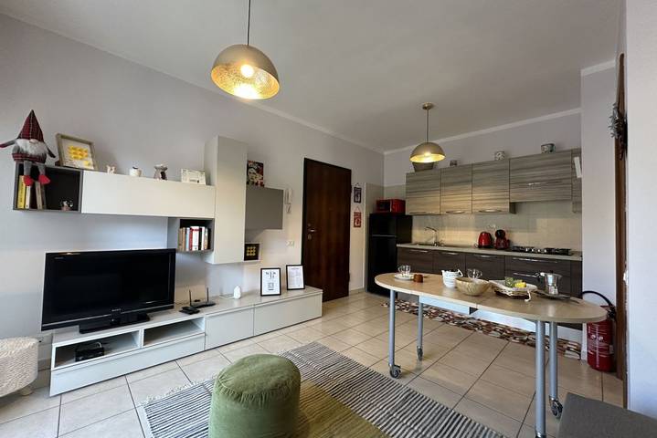 Appartamento intero, [Spiagge 400m] Free Garage • Terrace • Smart Tv in Spotorno, Riviera di Ponente