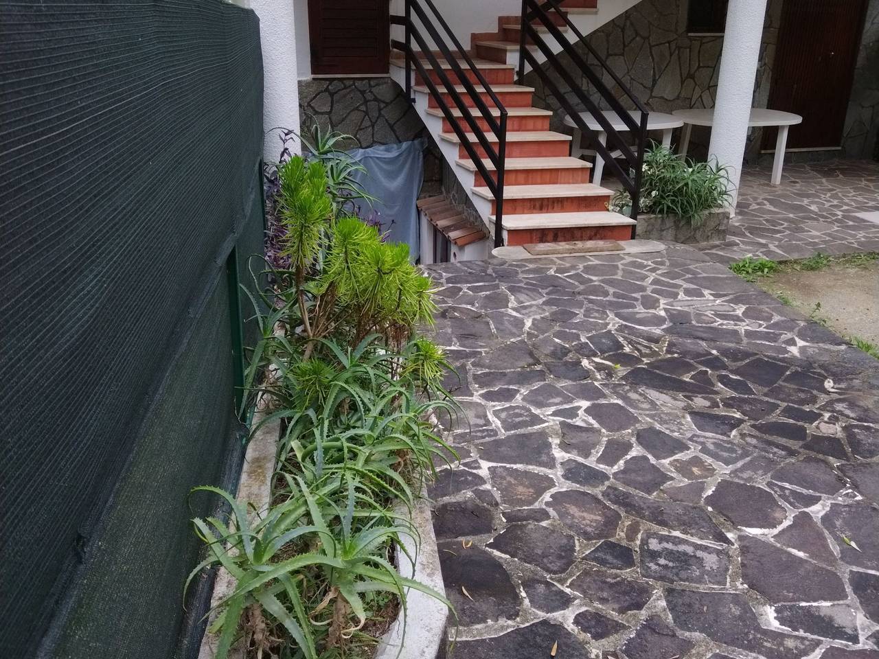 Appartement entier, Appartement confortable avec balcon, jardin et parking près de la plage in Pisciotta, Cilento Coast