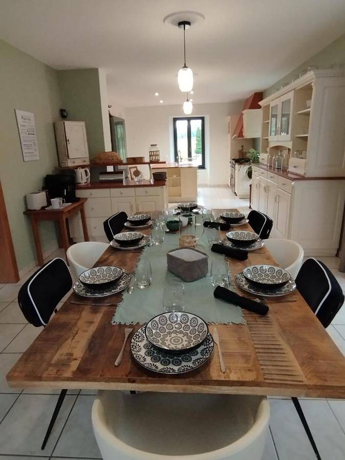 Location de vacances pour 10 personnes, avec Terrasse à La Chapelle-aux-Bois