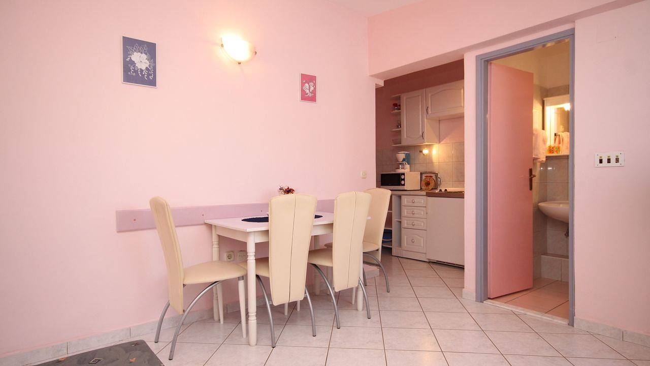 Ganze Ferienwohnung, Ferienwohnung für 4 Personen (27 m²) in Kukljica in Kukljica, Insel Ugljan