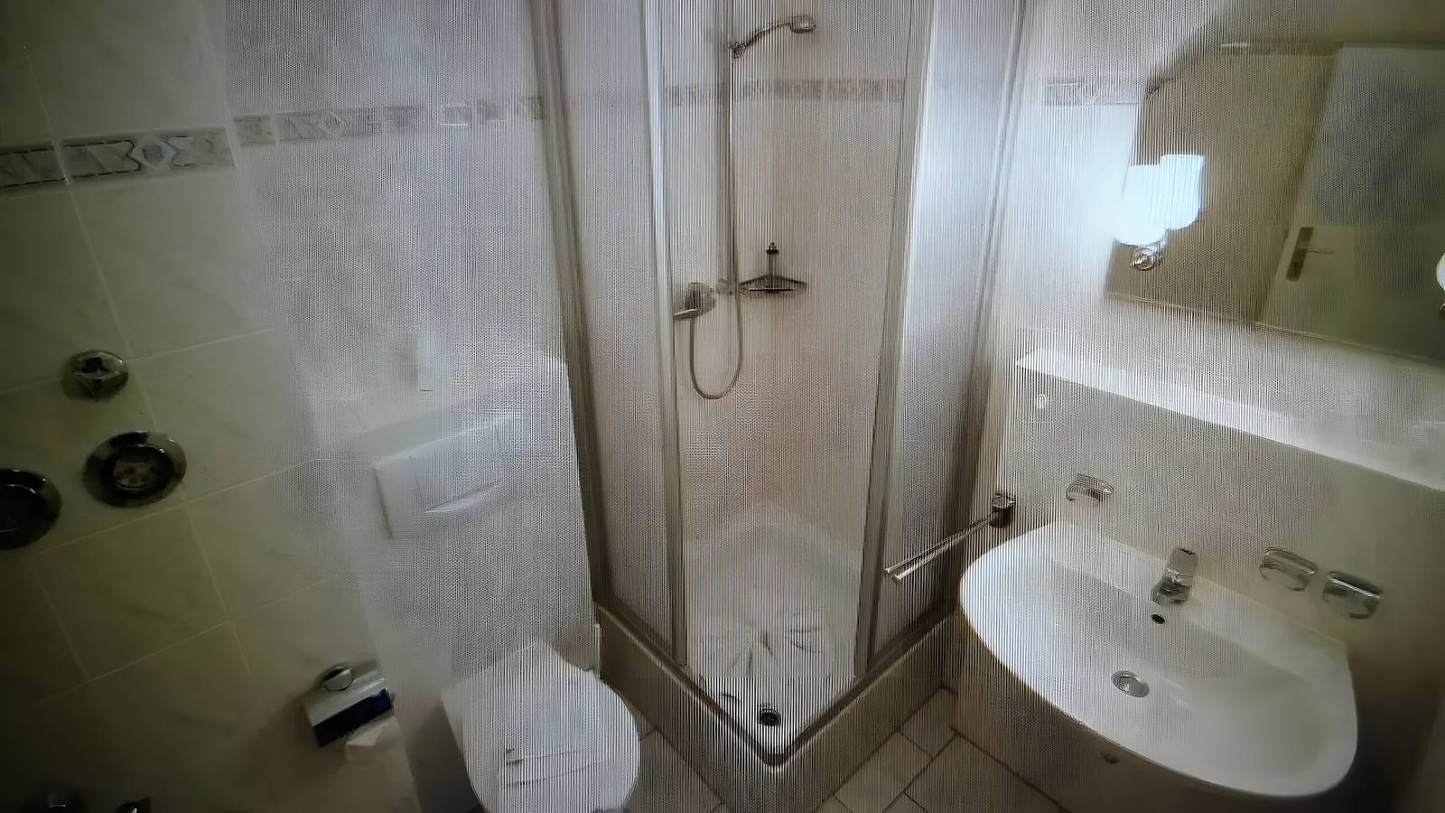 Ganze Wohnung, Haus Buskam 29 – Meerblick, Balkon, Wlan, Schwimmbad- & Saunanutzung inklusive in Göhren, Rügen