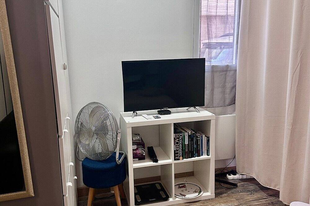 Apartamento entero, Apartamento-Baño privado-Apartamento-Gite de france in Goussainville, Valle del Oise