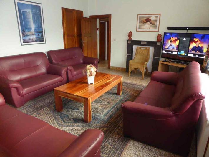 Maison de campagne pour 19 personnes, avec Terrasse ainsi que Jardin et Sauna à Manhay - 3