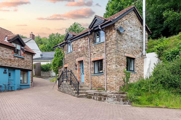 Villa for 4 people, with garden and balcony, child-friendly in Devon