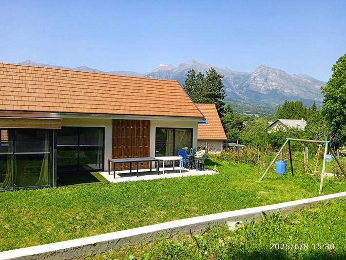Casa rural para 9 personas, con vistas además de terraza y jardín, Se admiten mascotas - 1