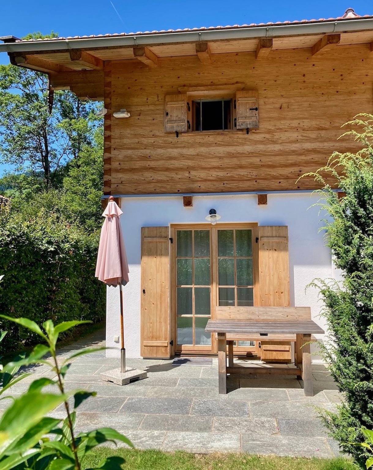 Entire apartment, Apartment 'Bergliebe Sachrang' with Mountain View, Private Terrace and Wi-Fi in Sachrang, Aschau im Chiemgau