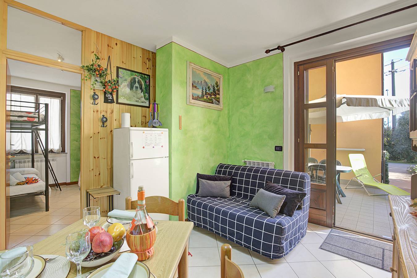 Ganze Wohnung, Holiday Sun Terrace private & shared pool in Puegnago sul Garda, Gardasee-Berge