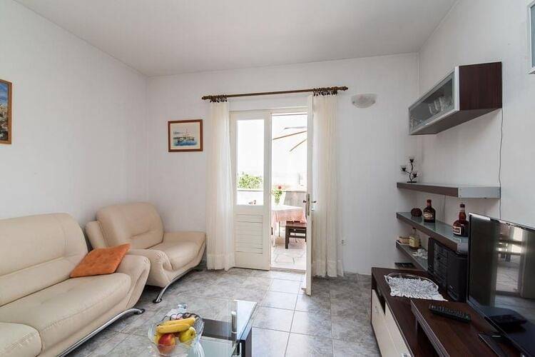 Entire apartment, Apartment Alana - Two Bedroom Apartment with Terrace and Sea View - (St) in Supetar, Brac