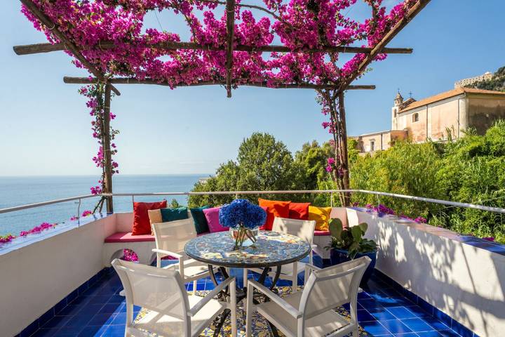 Villa pour 12 personnes, avec terrasse ainsi que piscine et jardin, animaux acceptés à Amalfi - 4