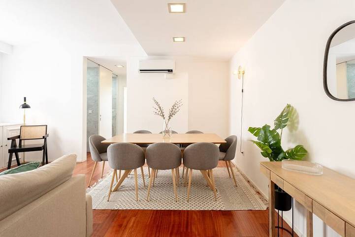 Vacation rental for 8 people, with pets in Porto