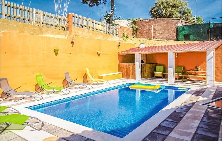 Location de vacances pour 6 personnes, avec jardin ainsi que piscine et terrasse, animaux acceptés à Maçanet de la Selva - 4