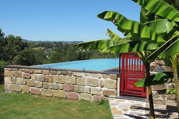 Location de vacances pour 6 personnes, avec piscine et terrasse, animaux acceptés à Objat