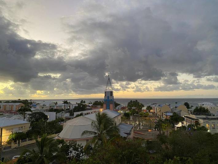 Location de vacances pour 2 personnes, avec vue et jardin dans Église catholique de Sainte-Anne