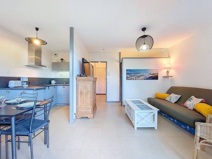 Gîte pour 4 personnes, avec terrasse et jardin dans Plage de Nauzan - 2