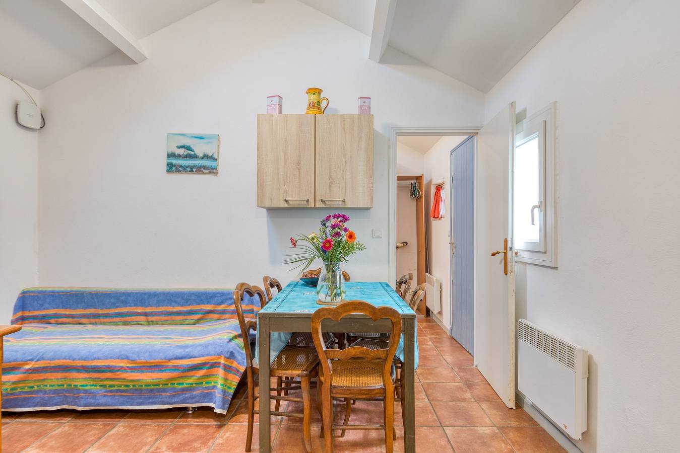 Ganze Wohnung, E Flamant Rose – Apartment mit privatem Garten und Wlan, in der Nähe von Stränden und Stadtzentrum in Saintes-Maries-de-la-Mer, Mittelmeerküste (Frankreich)