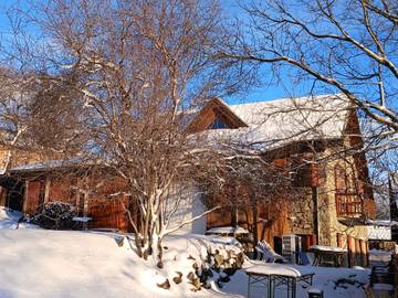 Gîte pour 12 personnes, avec sauna ainsi que jardin et terrasse dans Hautes-Alpe