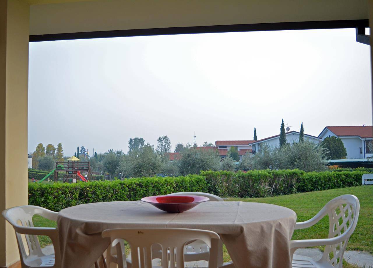 Entire apartment, Residenz Primera Dreizimmer-Wohnung Tipo B3 für 6 Personen in Manerba del Garda, Garda Mountains