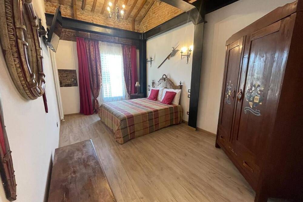 Exclusive estate for groups of up to 16 guests in the Euganean Hills near Venice in Este, Province de Padoue