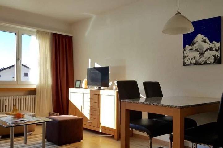 Ferienwohnung für 2 Personen, mit Balkon und Garten in Sils Maria