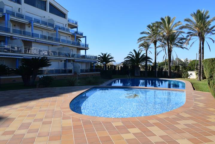 Studio pour 2 personnes, avec balcon et bassin pour enfant