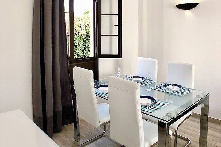 Bungalow para 4 personas, con piscina en Caleta de Fuste