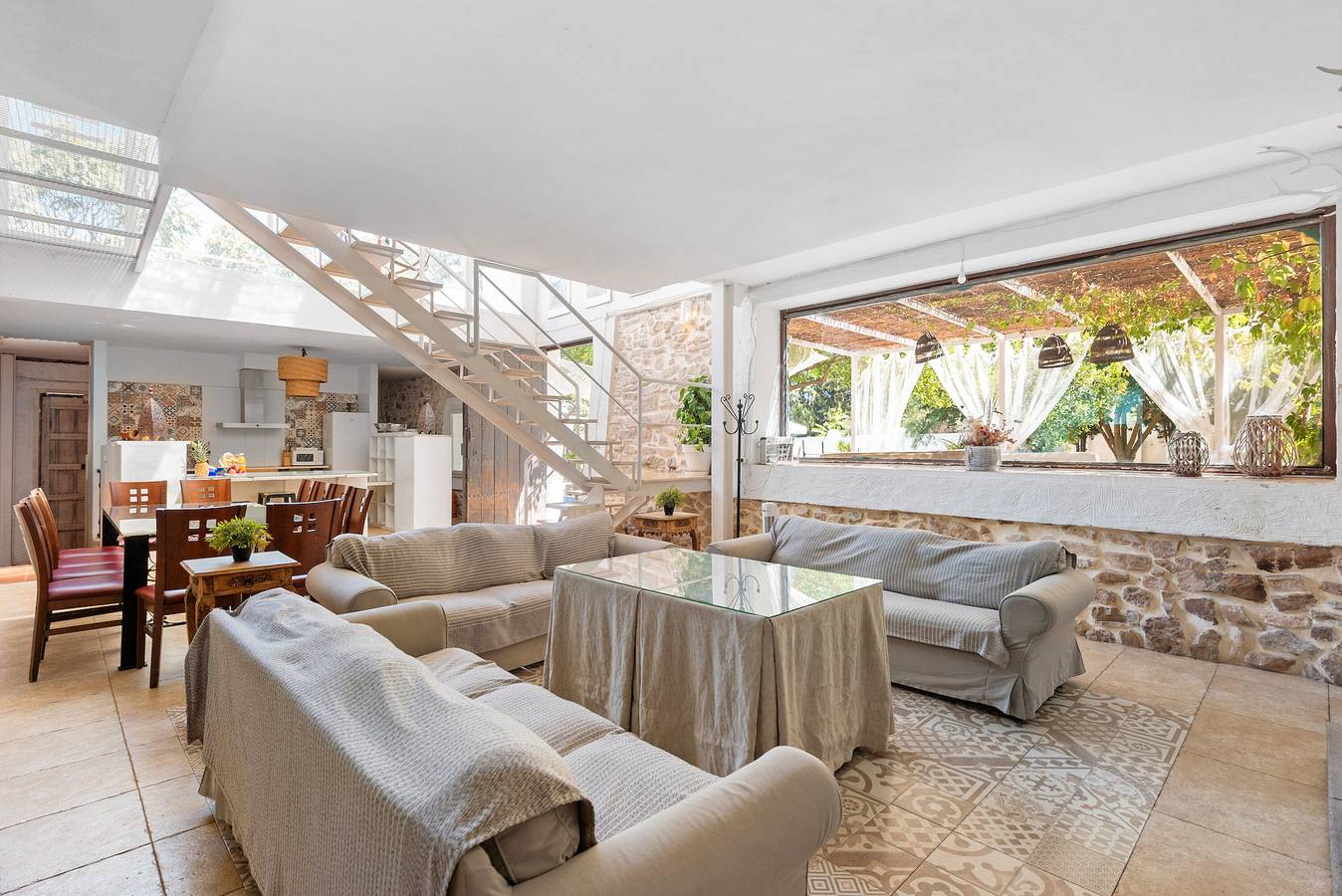Casa de Campo 'Cortijo La Vega Archidona' com Vista para a Montanha, Wi-Fi e Ar Condicionado in Archidona, Málaga Provincia
