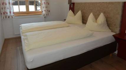 Zimmer für 2 Personen in Steinbach am Attersee, Attersee, Bild 4