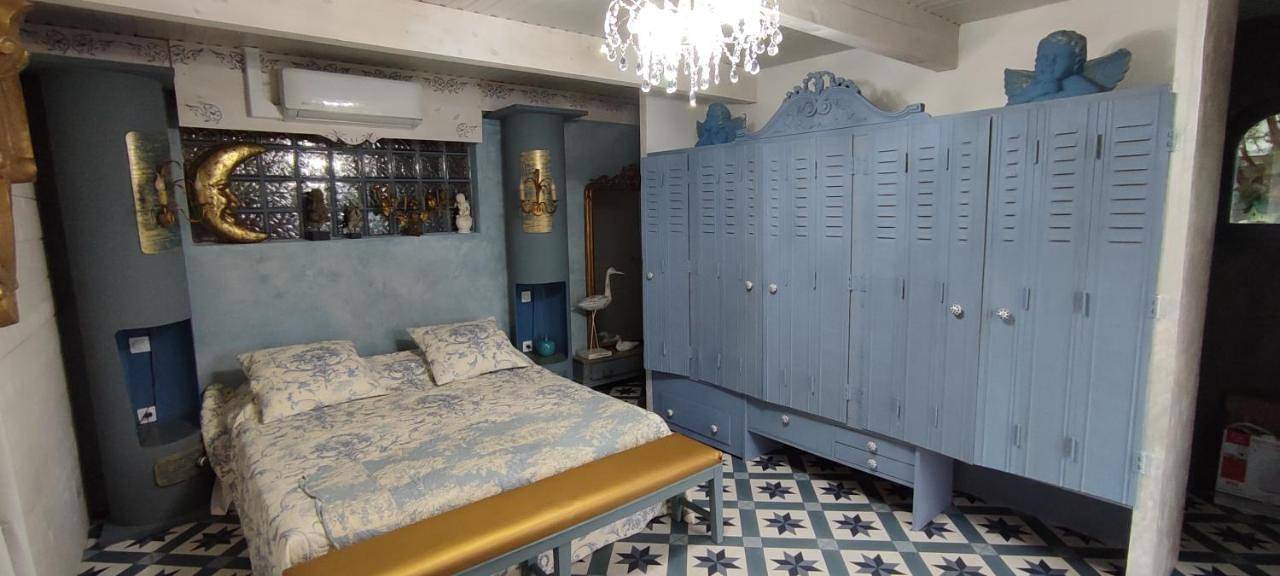 Deluxe Double Room in Saint-Girons (Ariège), Parc naturel régional des Pyrénées ariégeoises