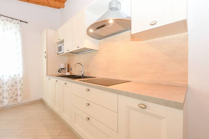 Ferienwohnung für 4 Personen, mit Balkon und Garten sowie Seeblick, mit Haustier in Tignale - 4