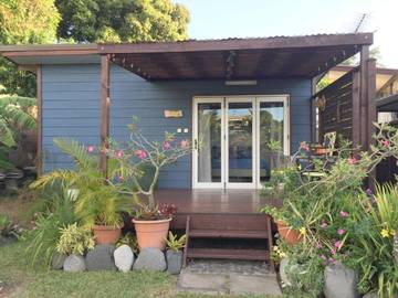 Gîte pour 2 personnes, avec terrasse et jardin dans Faa'a