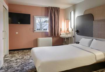 Hôtel pour 2 personnes, avec terrasse, animaux acceptés dans Cité de l'Espace