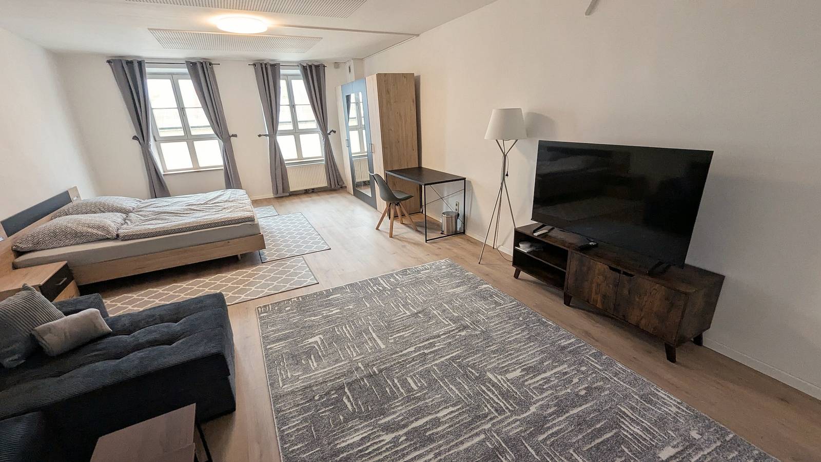 Ganze Ferienwohnung, Ferienwohnung Salzachstadt - Moderne Ferienwohnung, 120qm für max. 8 Personen in Laufen, Rupertiwinkel