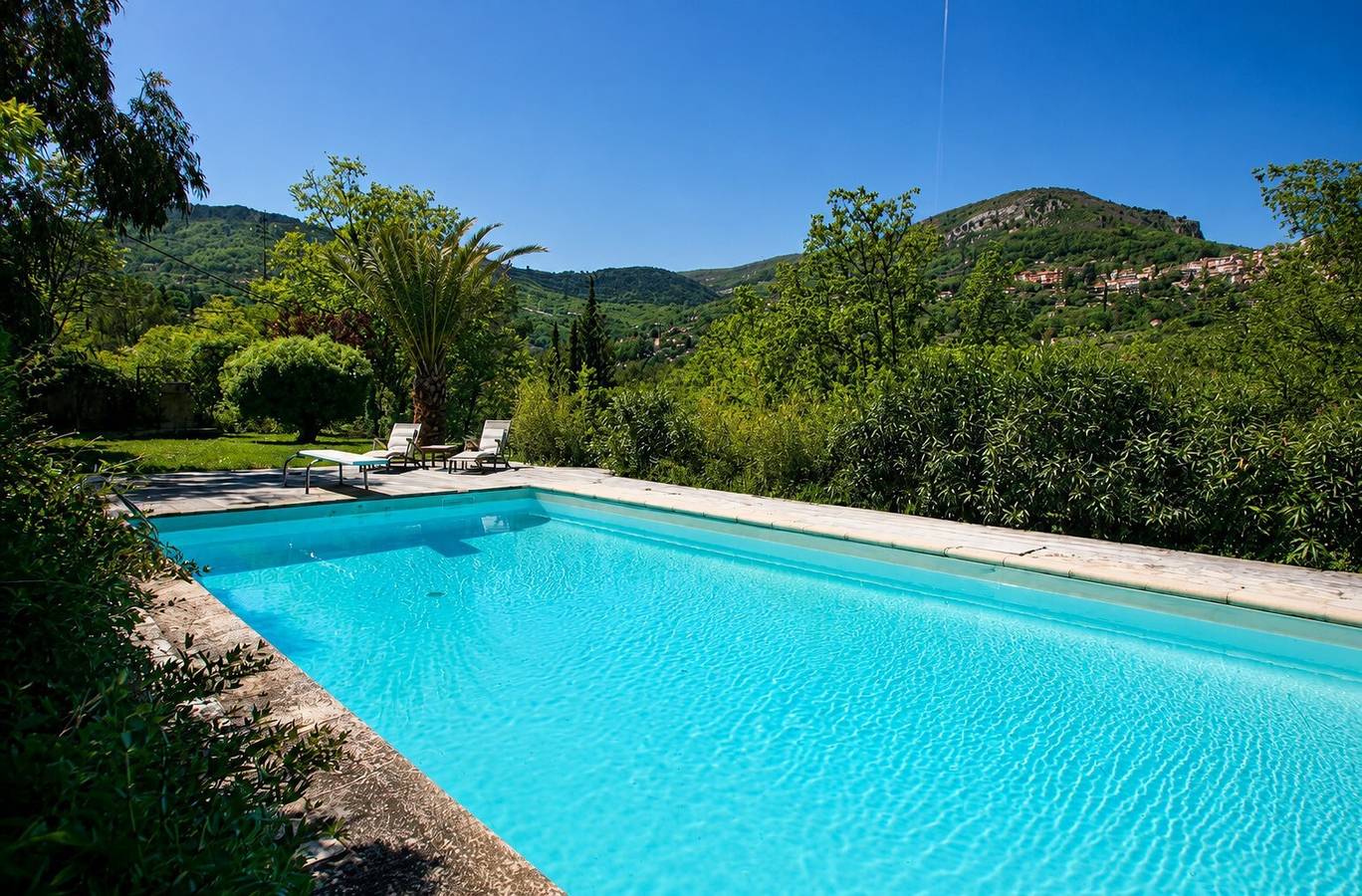 Maison de vacances « Le Cabanon Vue Sur La Vallée » avec balcon et Wi-Fi in Le Bar-sur-Loup, Côte méditerranéenne (France)