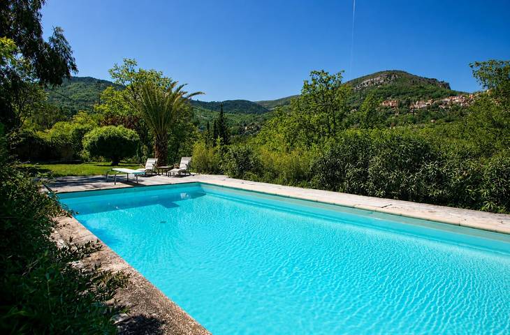 Vakantiehuis 'Le Cabanon Vue Sur La Vallée' met Balkon en Wi-Fi in Le Bar-sur-Loup, Middellandse Zeekust (Frankrijk)