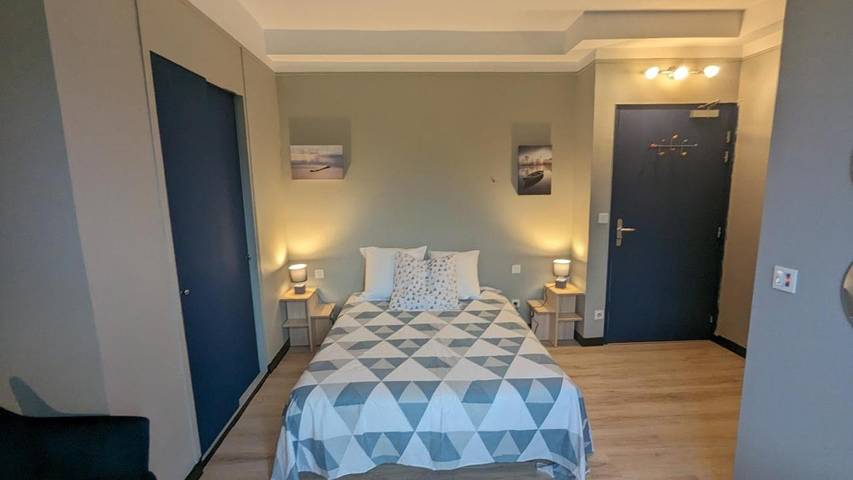 Gîte pour 2 personnes, avec balcon et vue dans Lully