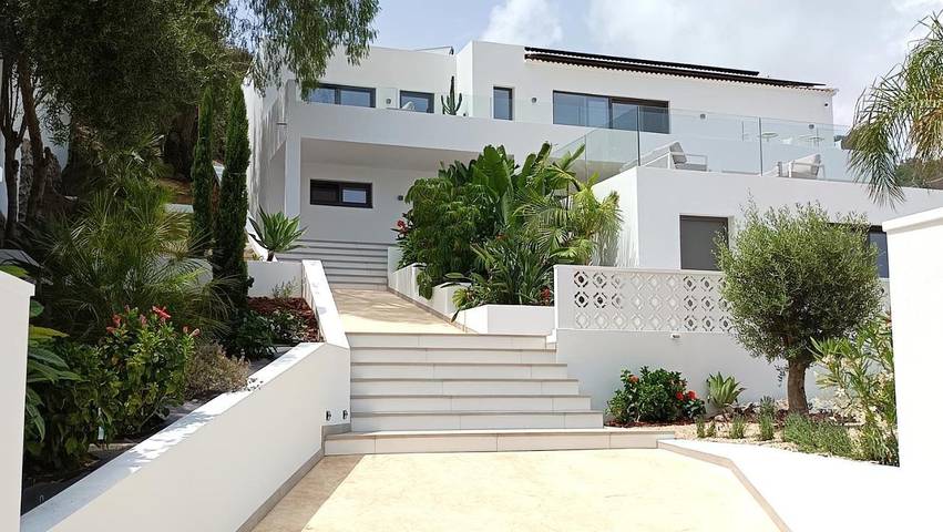 Casa rural para 10 personas, con jardín además de vistas y piscina en Churriana - 3