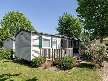 Camping für 9 Personen in La Chaize-Giraud, Loire-Tal, Bild 1